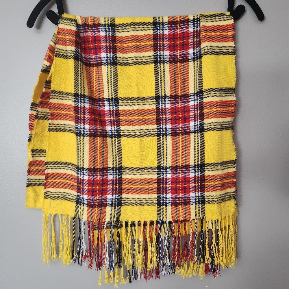 3/$25 Lands’ End large plaid scarf bright yellow and red soft with fringe